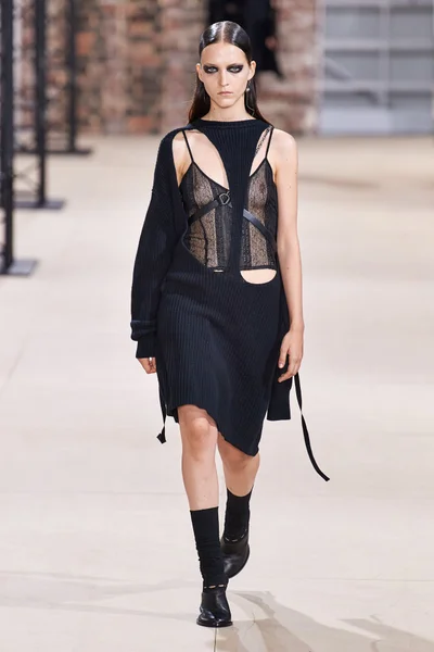 Look 31